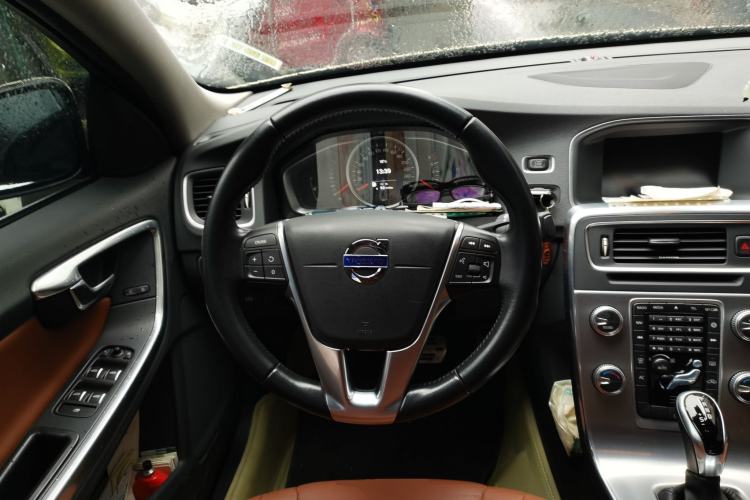 Used Volvo S60 2017 S60L T3 Smart Upgrade Edition Steering Wheel