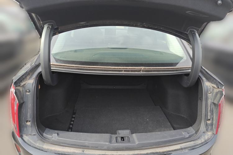 Used Hongqi E-QM5 2022 431 km Charge & Enjoy Edition Trunk