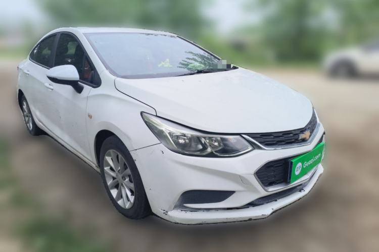 Used Chevrolet Cruze 2017 1.5L Automatic Pioneer Sunroof Edition
