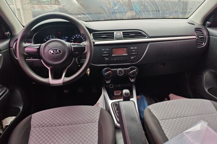 Used Kia K2 2017 Sedan 1.4L Manual Transmission GLS Center Console