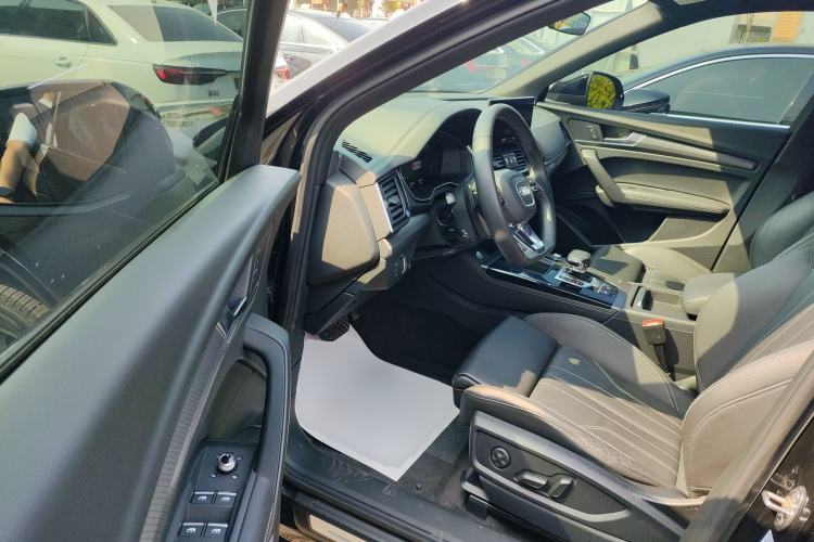 Used Audi Q5L 2022 40T Fashionable and Dynamic Model