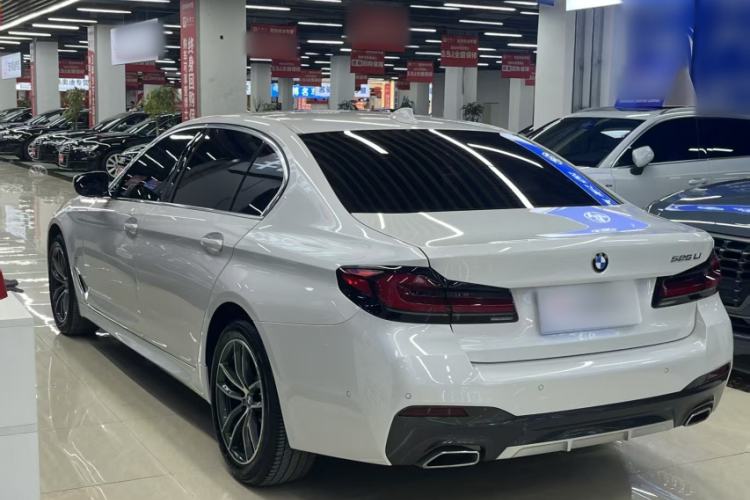 Used BMW 5 Series 2022 Restyled 525Li M Sport Package Exterior 3