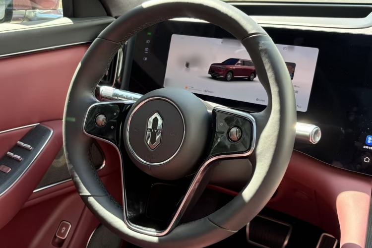 Used Hima AITO M8 2025 Extended-Range Ultra Version 53.4 kWh 5-Seater Edition