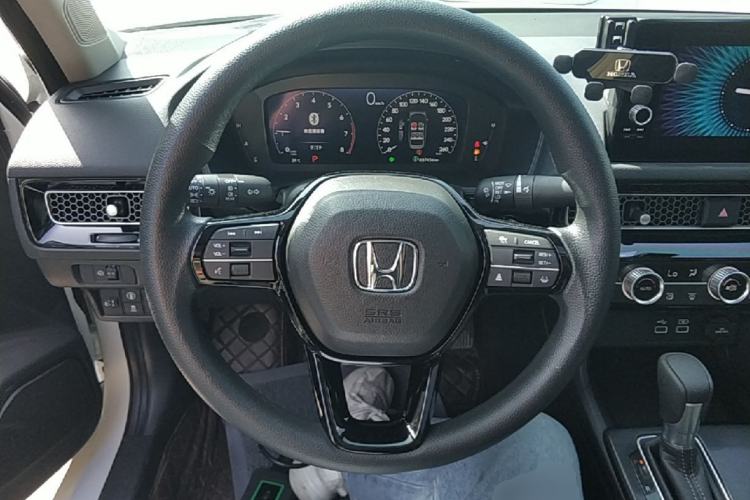 Used Honda Civic 2023 240TURBO CVT Dynamic · Center Stage Special Edition