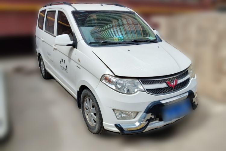 Used Wuling Hongguang 2016 1.5L Restyled S Comfort Version Front Right 45 Deg