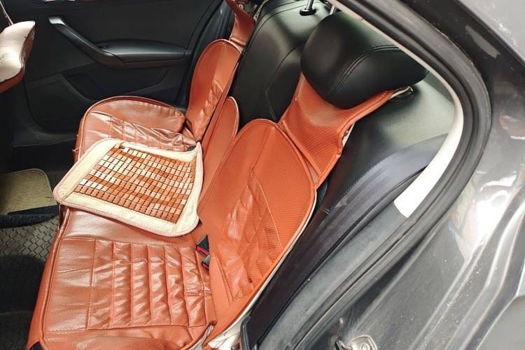 Used Volkswagen Santana 2013 1.6L Manual Comfort Edition
