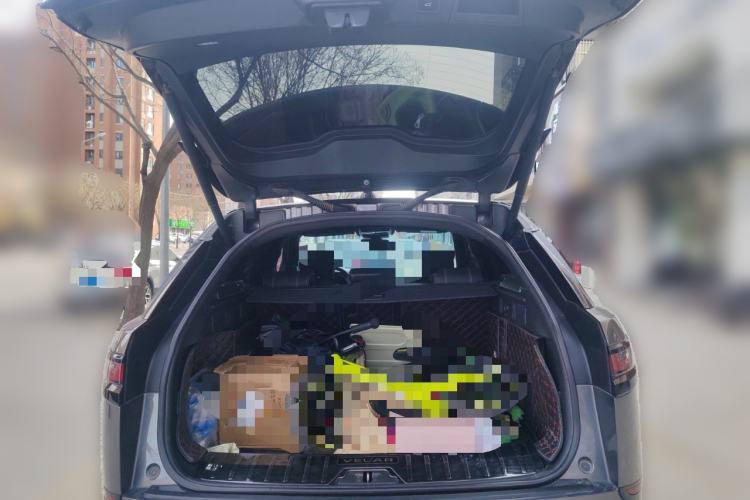 Used Land Rover Range Velar 2018 P380 R-DYNAMIC SE Trunk