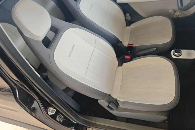 Used Geely Galaxy Panda 2025 210km Panda Kart Right Front Seat