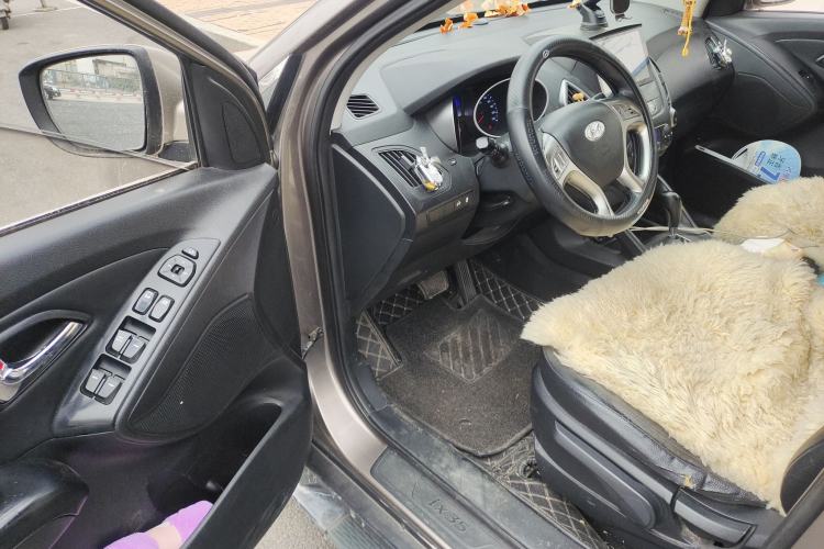 Used Hyundai ix35 2010 2.0L Automatic Two-Wheel Drive Elite Edition GLS