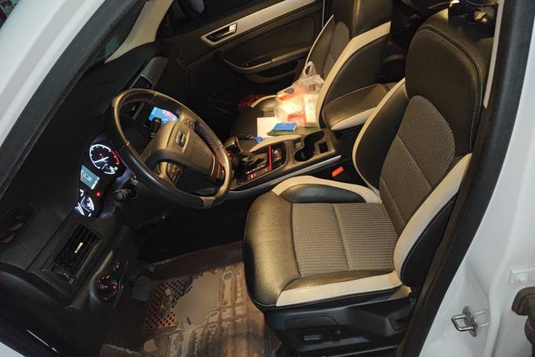 Used Qoros 5 2017 1.6T Automatic Prestige Model Left Front Seat