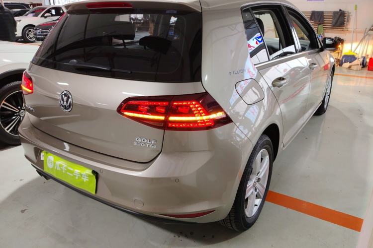 Used Volkswagen Golf 2017 230TSI Automatic Comfort Edition – Celebrating Milestone of One Million Units
