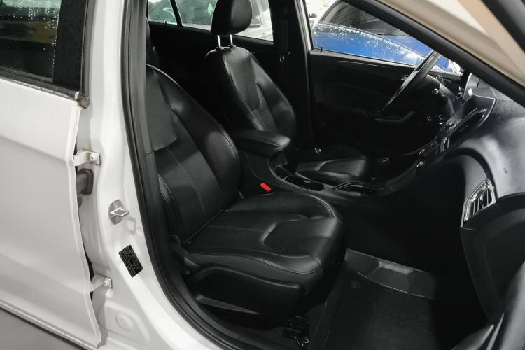 Used Chery Arrizo 5 2016 1.5L CVT Trendsetting Edition