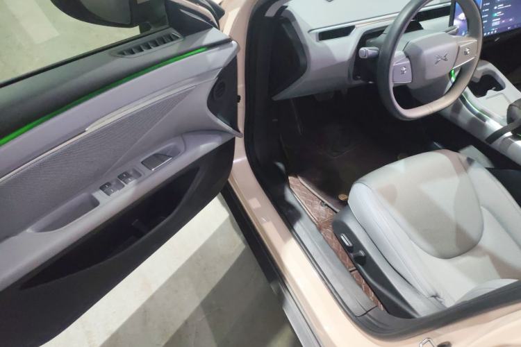 Used XPeng MONA M03 2024 620 with Ultra-Long Range Driver Seat