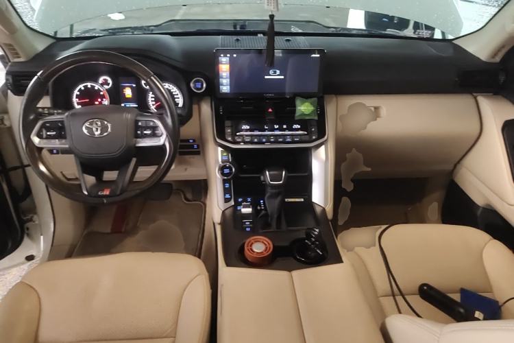 Used Toyota Land Cruiser 