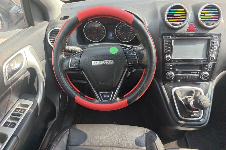 Used Haval H6 2015 Upgraded Model 1.5T Manual Two-Wheel Drive Elite Version