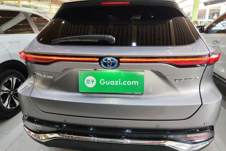 Used Toyota Venza 2022 Dual-Engine 2.5L CVT Two-Wheel Drive Prestige Edition
