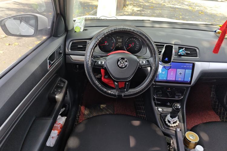 Used Volkswagen Lavida 2017 1.6L Manual Comfort Edition