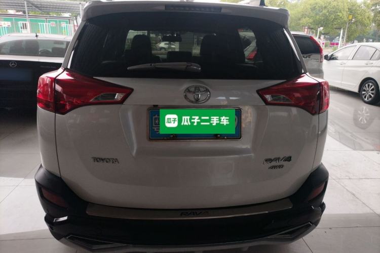 Used Toyota RAV4 2015 2.5L Automatic 4x4 Elite Edition
