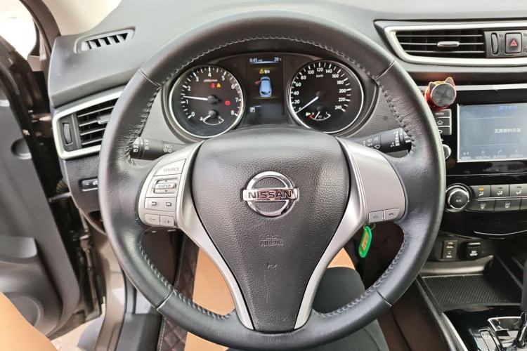 Used Nissan Qashqai 2017 2.0L CVT Smart Enjoyment Version China VI Standard Steering Wheel