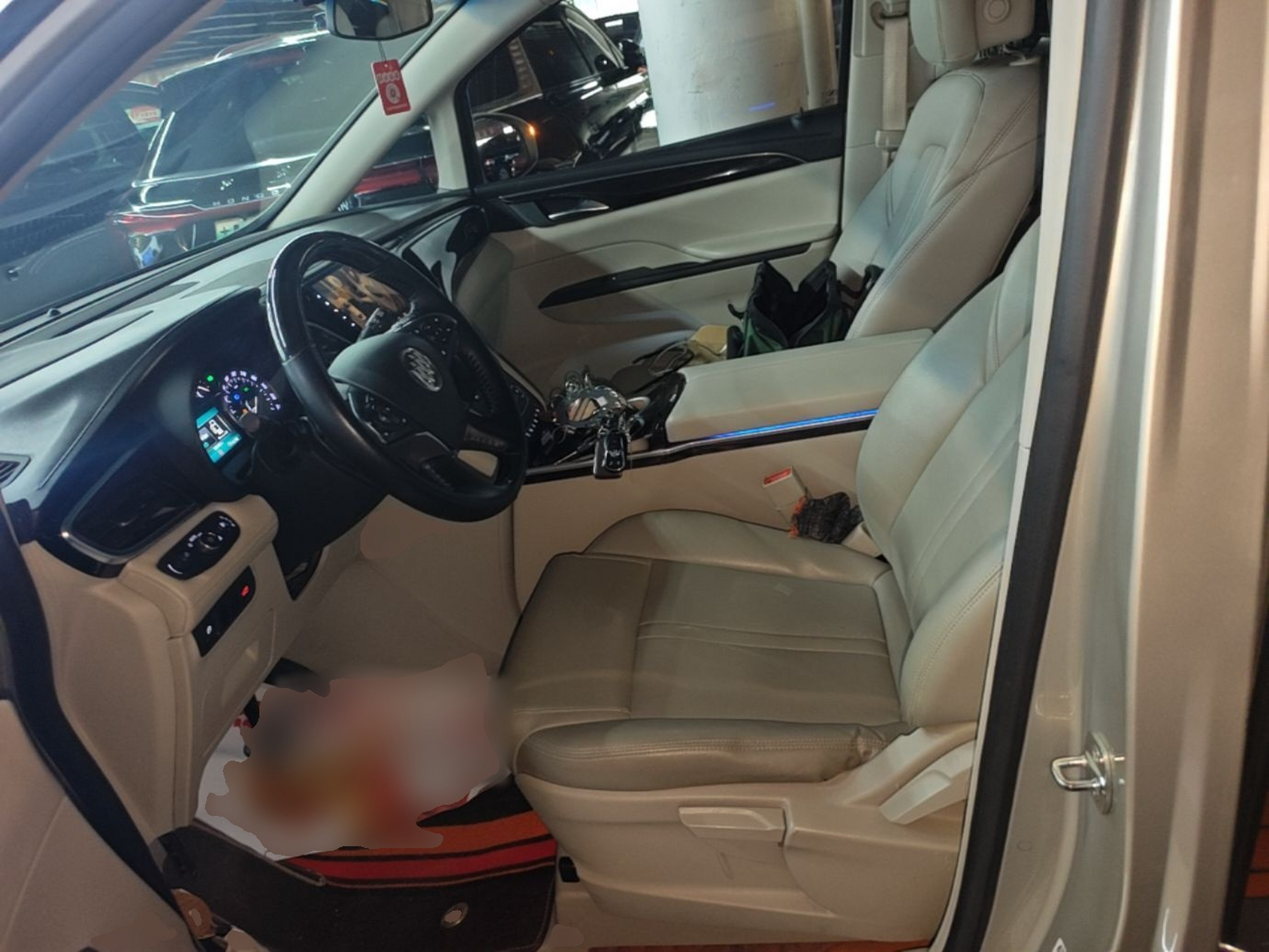 Interior delantero