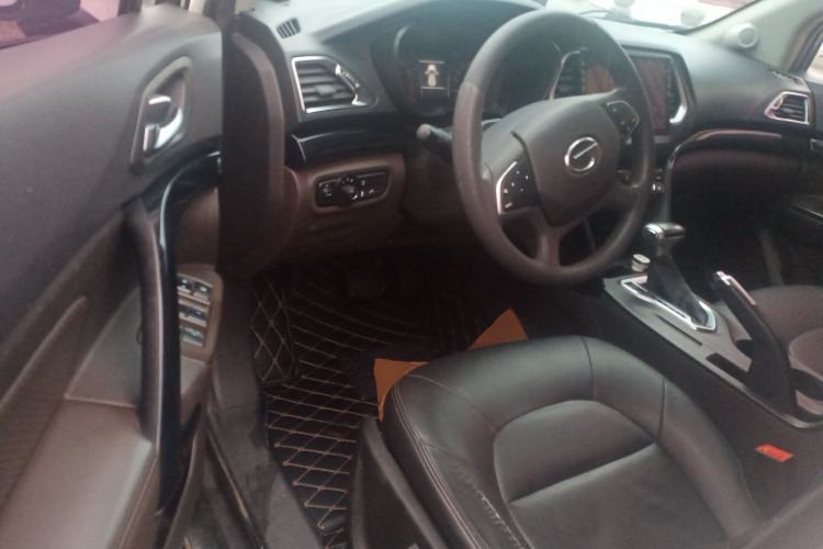 Used GAC Trumpchi GS4 2015 200T G-DCT Elite Edition Driver Seat