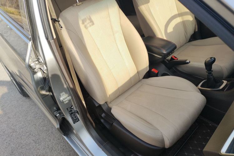 Used Baojun 310W 2017 1.5L Manual Comfort Version China V