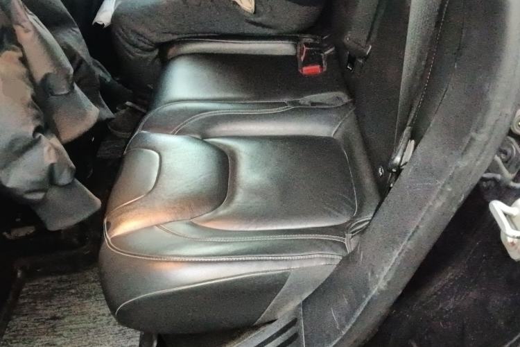 Used Jeep Cherokee 2019 2.0T Two-Wheel Drive Smart Enjoyment Version China VI