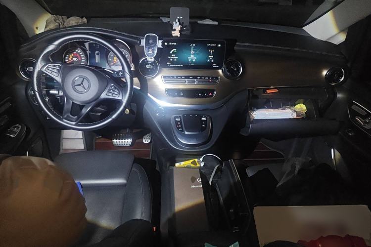 Used Mercedes-Benz V-Class 2022 V 260 L Long-wheelbase Luxury Edition
