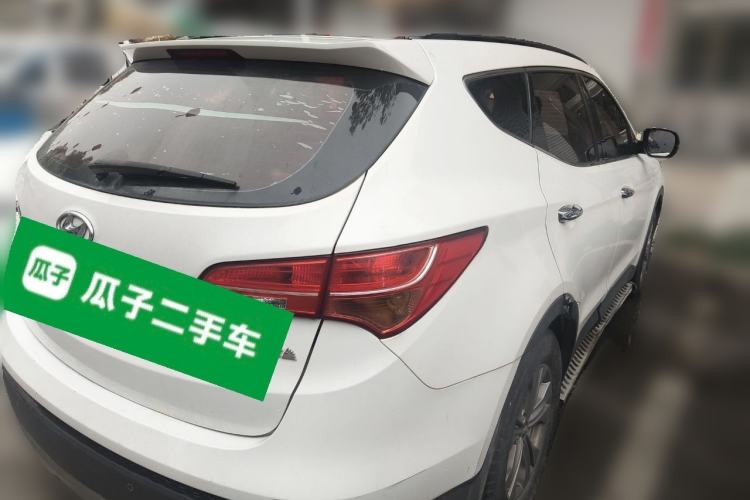 Used Hyundai Santa Fe 2013 2.4L Automatic Two-Wheel Drive Smart Version