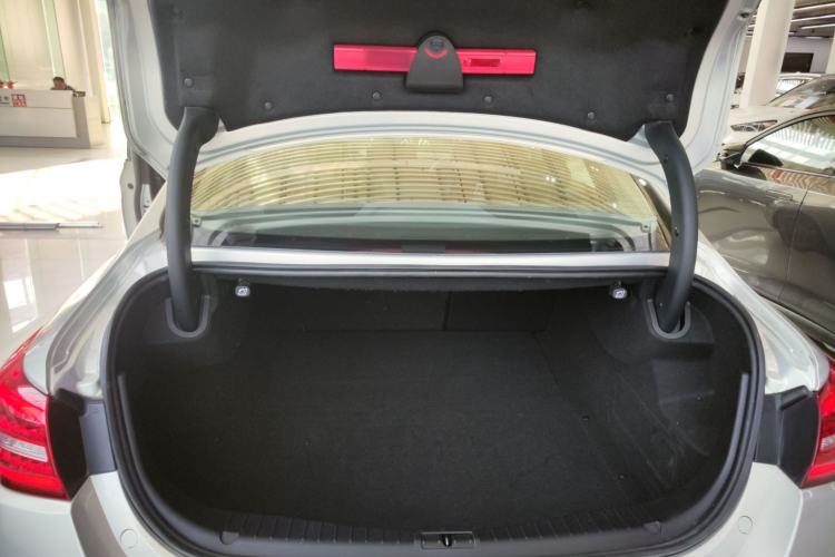 Used Hongqi H5 2019 30TD Smart Connect Dynamic Edition
