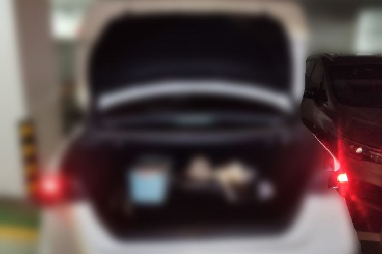 Used Toyota Avalon 2019 Dual-Engine 2.5L Luxury Edition China VI Standard Trunk