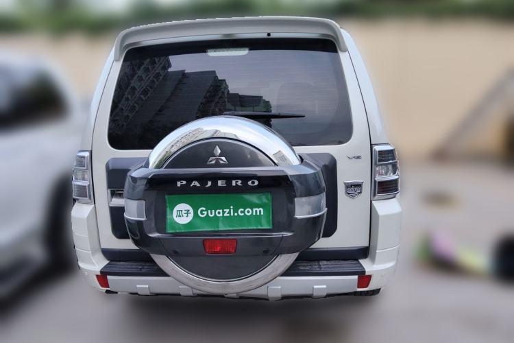 Used Mitsubishi Pajero 2018 3.0L Automatic Comfort Edition
