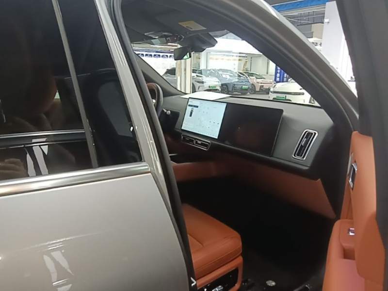 Used Li Auto L9 2024 Ultra Model — 24