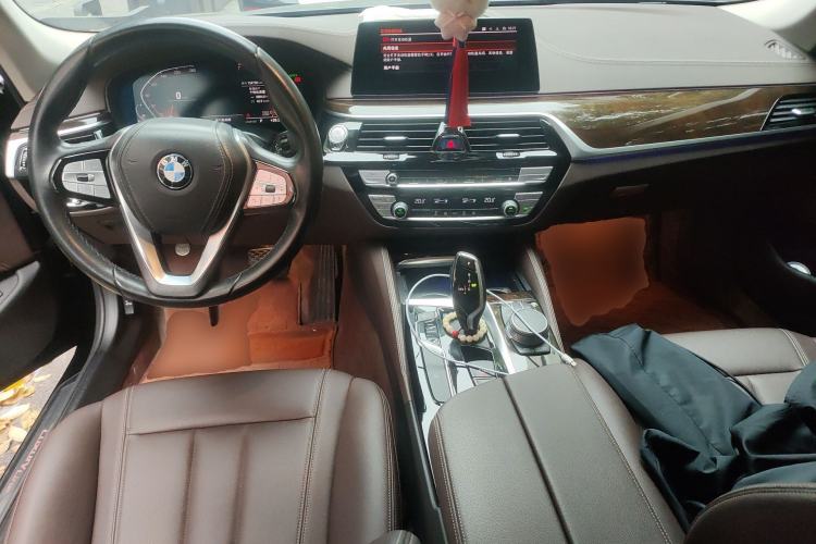 Used BMW 5 Series 2020 525Li Luxury Package Center Console