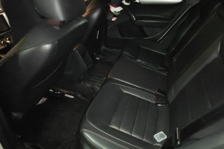 Used Volkswagen Gran Lavida 2013 1.4 TSI Automatic Comfort Model Left Rear Seat