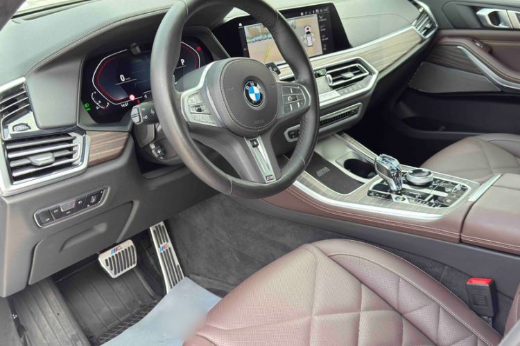 Used BMW X5 2022 Restyled xDrive 40Li Luxury Edition M Sport Package
