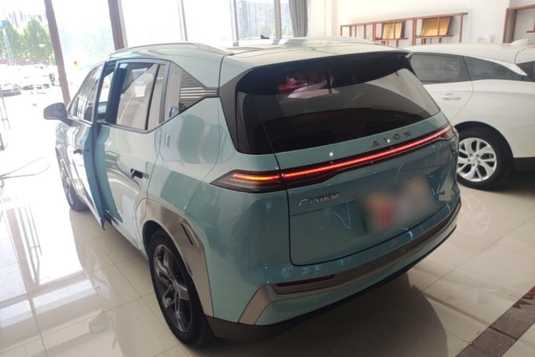 Used AION Y 2022 Plus 70 Tech Edition
