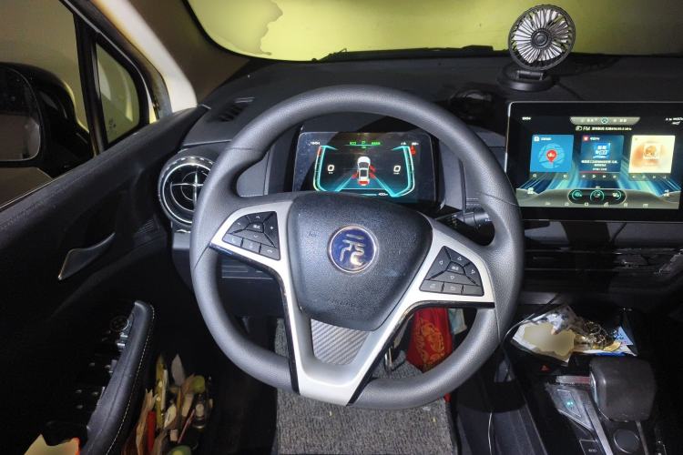 Used BYD Yuan New Energy 2019 EV535 Smart Connect Trendsetting Model Steering Wheel