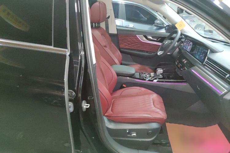 Used Hongqi HS5 2022 Facelifted Version 2.0T Smart Connect Flagship All-Wheel-Drive Edition
