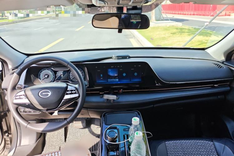 Used AION S Plus 2025 Comfort Version 53.241 kWh Center Console