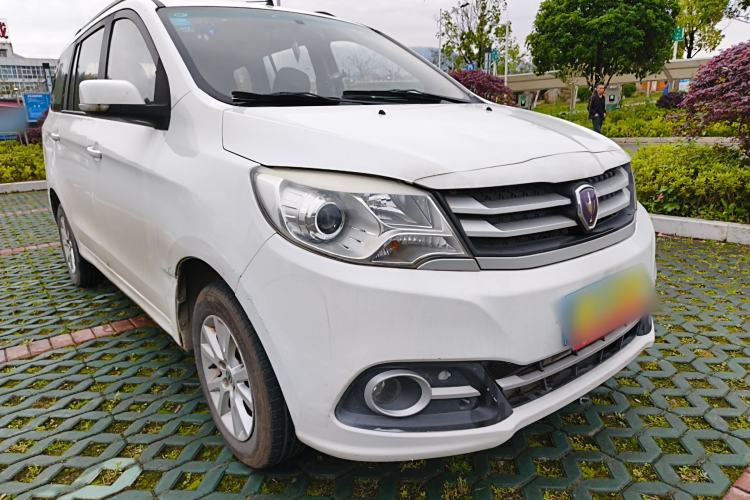 Used Jinbei 750 2015 1.5L Luxury Model Exterior 1