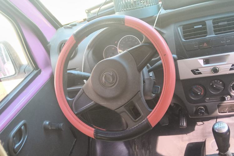 Used Dongfeng Xiaokang K05S 2016 1.2L Practical Version DK12-10 Steering Wheel