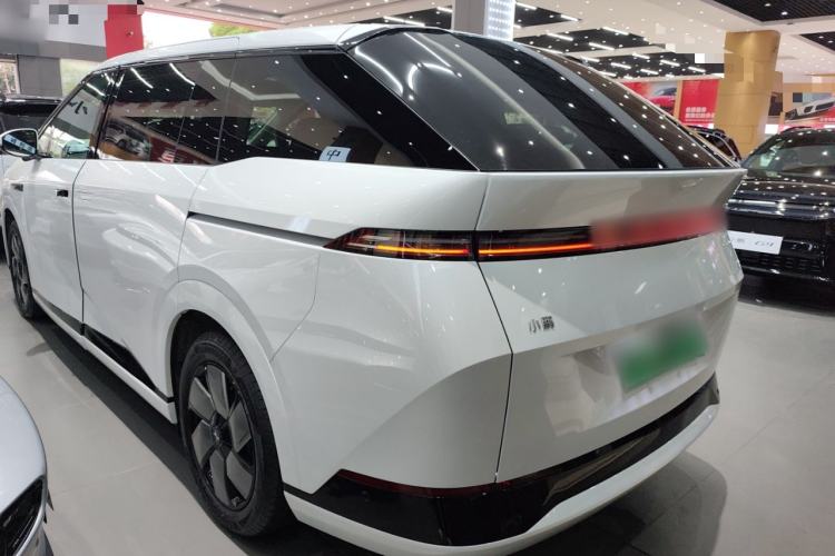 Used XPeng X9 2024 702 Ultra-Long Range Pro
