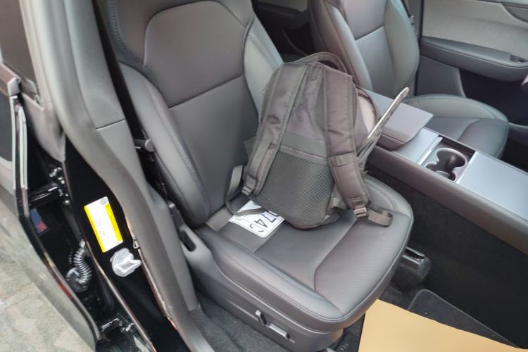 Used Tesla Model Y 2026 Rear-Drive Model
