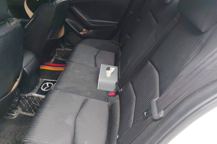 Used Mazda 3 Axela 2014 Sedan 1.5L Automatic Luxury Model