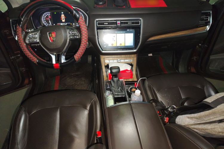 Used Roewe RX8 2018 30T Smart Connectivity Two-Wheel Drive Flagship Edition