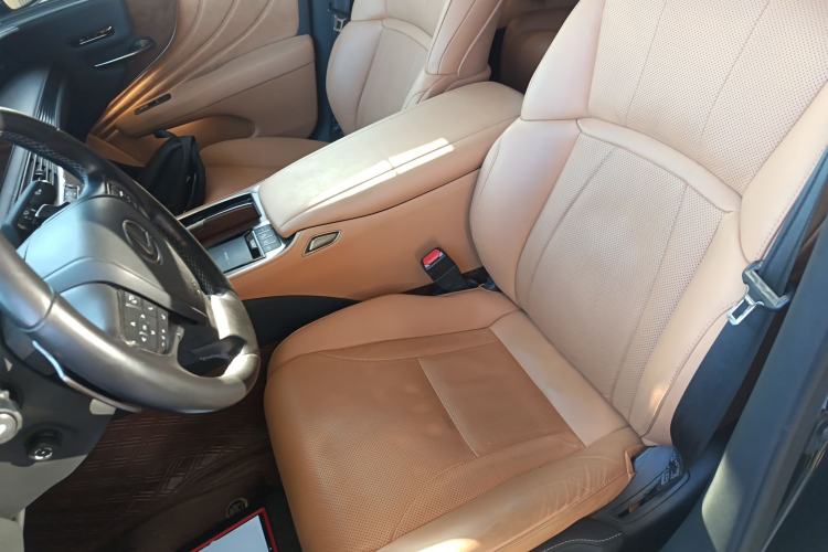 Used Lexus LS 2021 500h Excellence Edition
