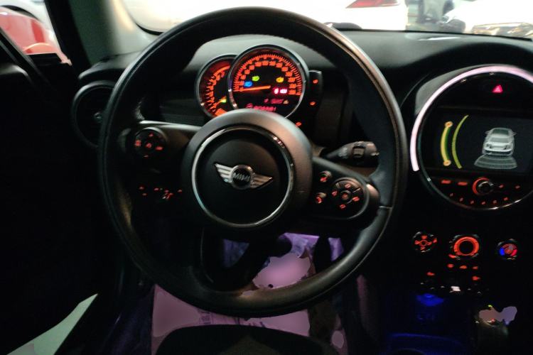 Used MINI MINI 2016 1.5T COOPER
