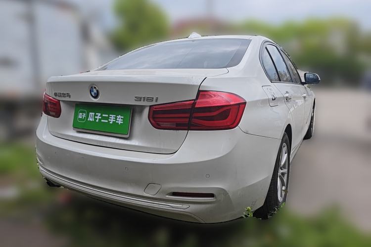 Used BMW 3 Series 2016 316i Fashion Model Rear Right 45 Deg