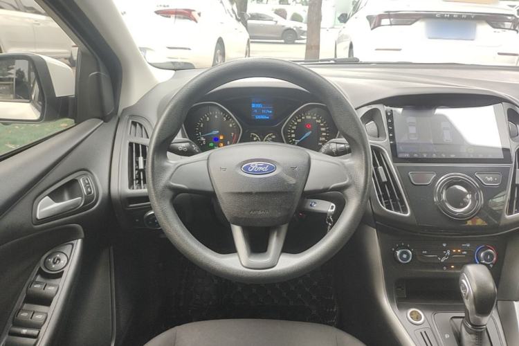 Used Ford Focus 2015 Hatchback 1.6L Automatic Comfort Model